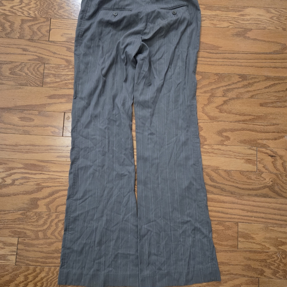 BCBGMAXAZRIA Gray Skirt with White Waistband